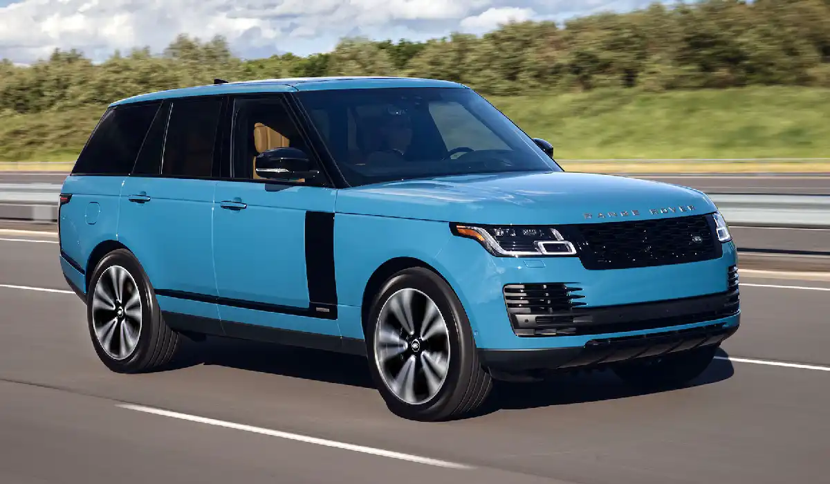 Land Rover - Range Rover HSE P400 LWB - Luxury Car Rentals - Preowned Luxury Car - Exclusive Concierge Club.webp